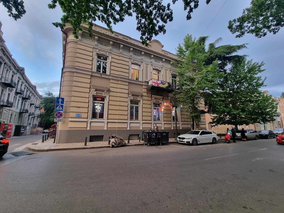 Vili Agmashenebeli Modern gallery